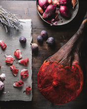 Carica l'immagine nel visualizzatore di Gallery, Prosciutto crudo di Suino Nero di Calabria intero circa 7 kg