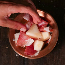 Carica l&#39;immagine nel visualizzatore di Gallery, Prosciutto crudo di Suino Nero di Calabria intero
